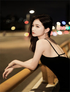 《欧美裸色》