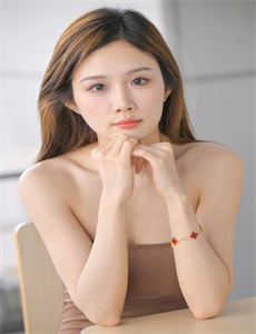 《欧美三圾片在线观看》